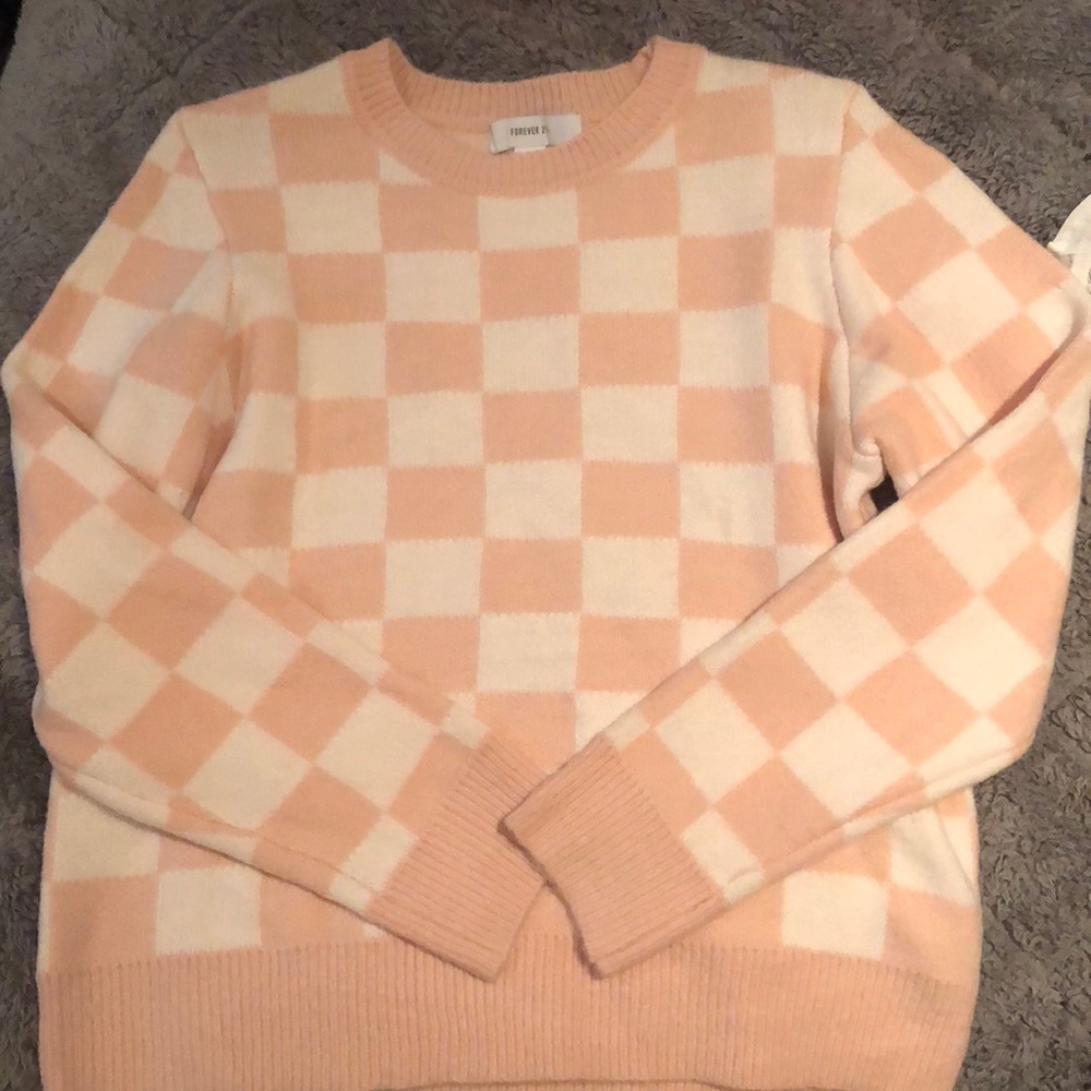 Crew neck soft checkered sweater